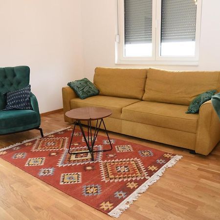 Apartamento Avenija Oaza Novi Sad Exterior foto