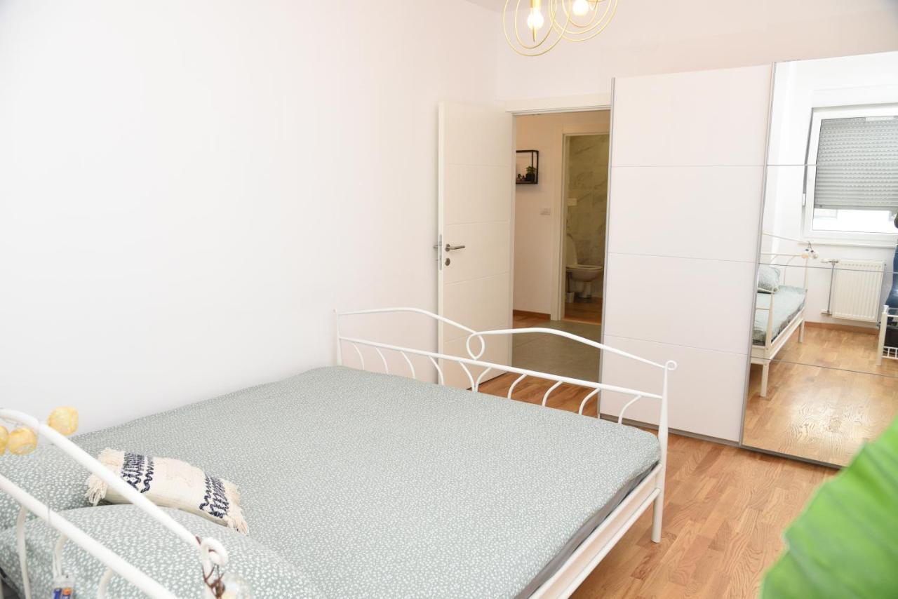 Apartamento Avenija Oaza Novi Sad Exterior foto